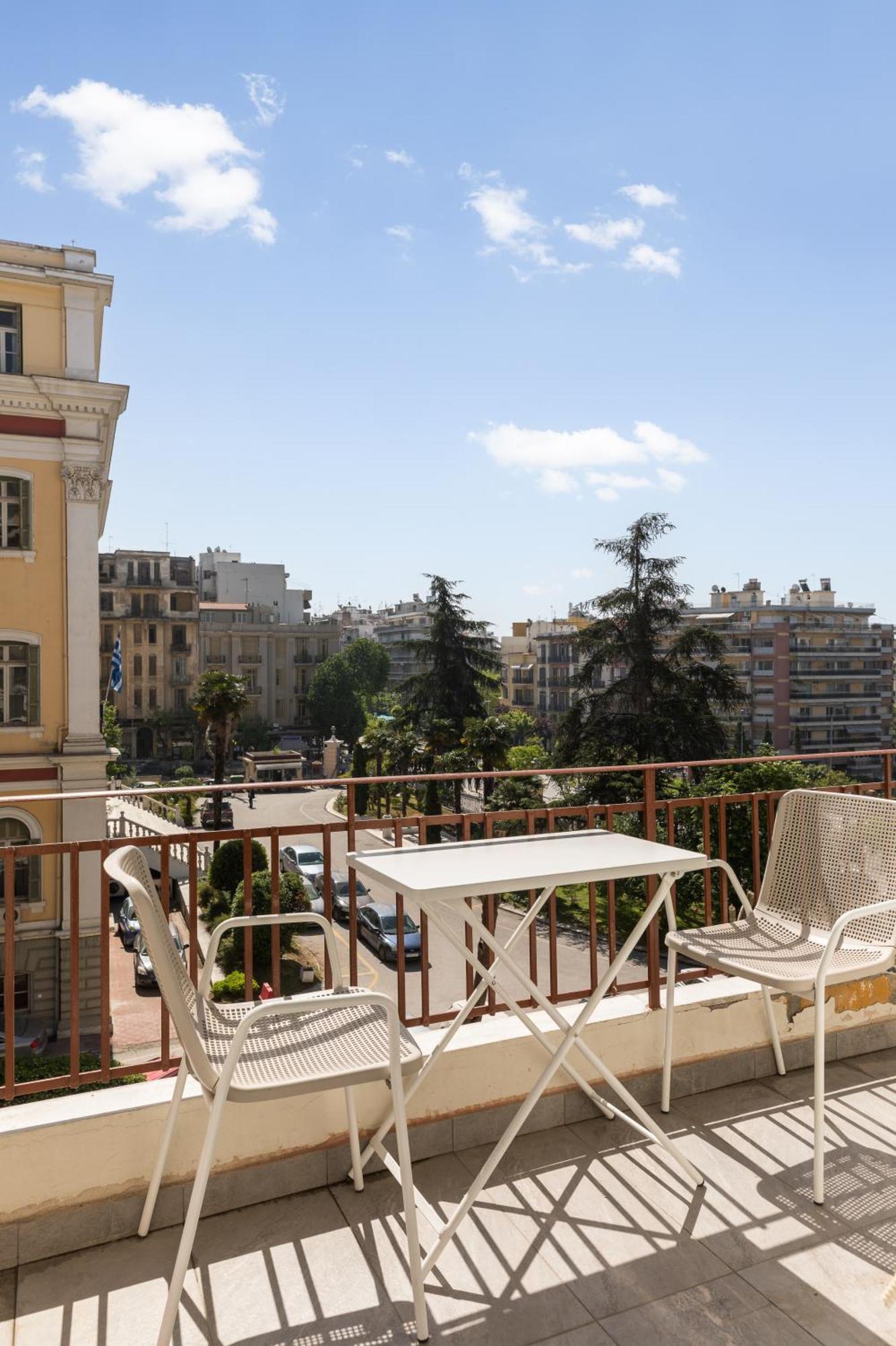 Liberty Apt By Halu! Apartments Thessaloniki Exterior photo