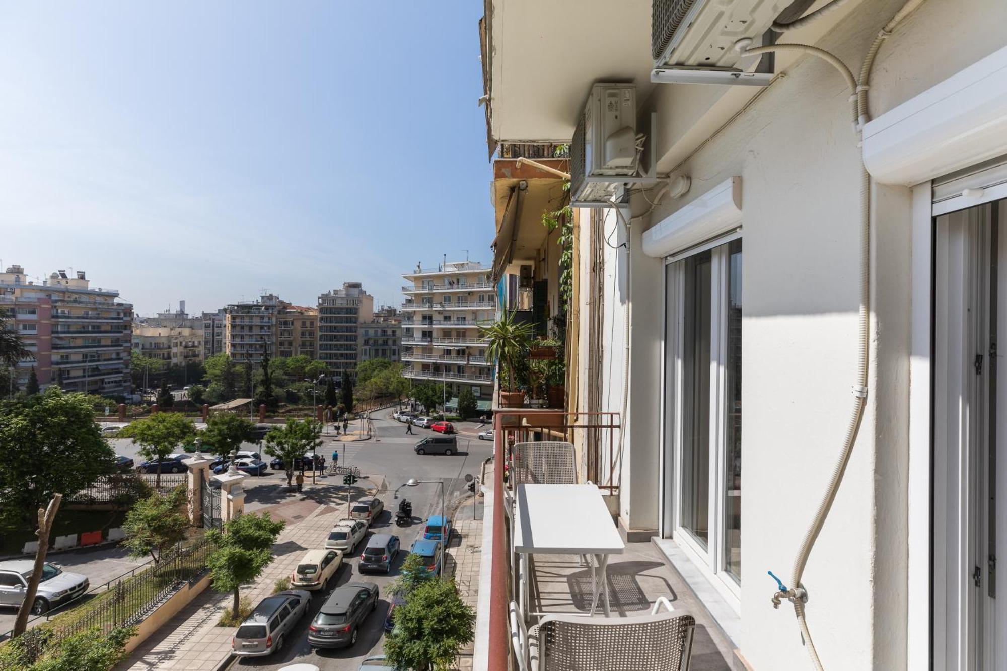 Liberty Apt By Halu! Apartments Thessaloniki Exterior photo